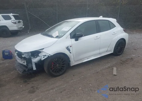 2024 Toyota Gr Corolla Core z USA, uszkodzony, nr VIN JTNABAAE4RA012332